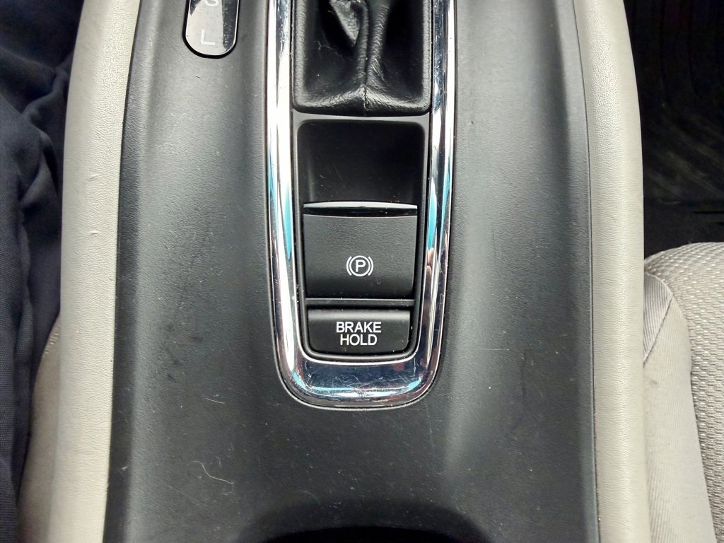 Used 2016 Honda HR-V LX image 30