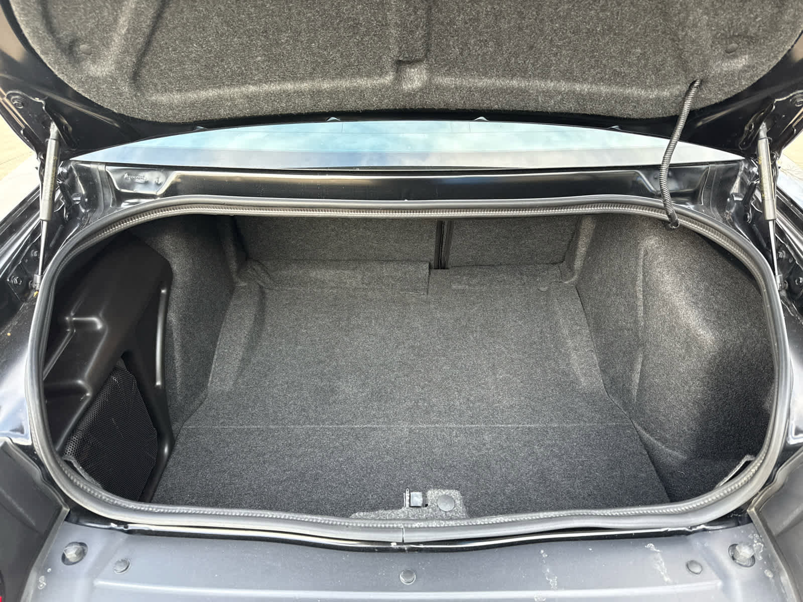 Used 2015 Dodge Challenger R/T Plus image 24