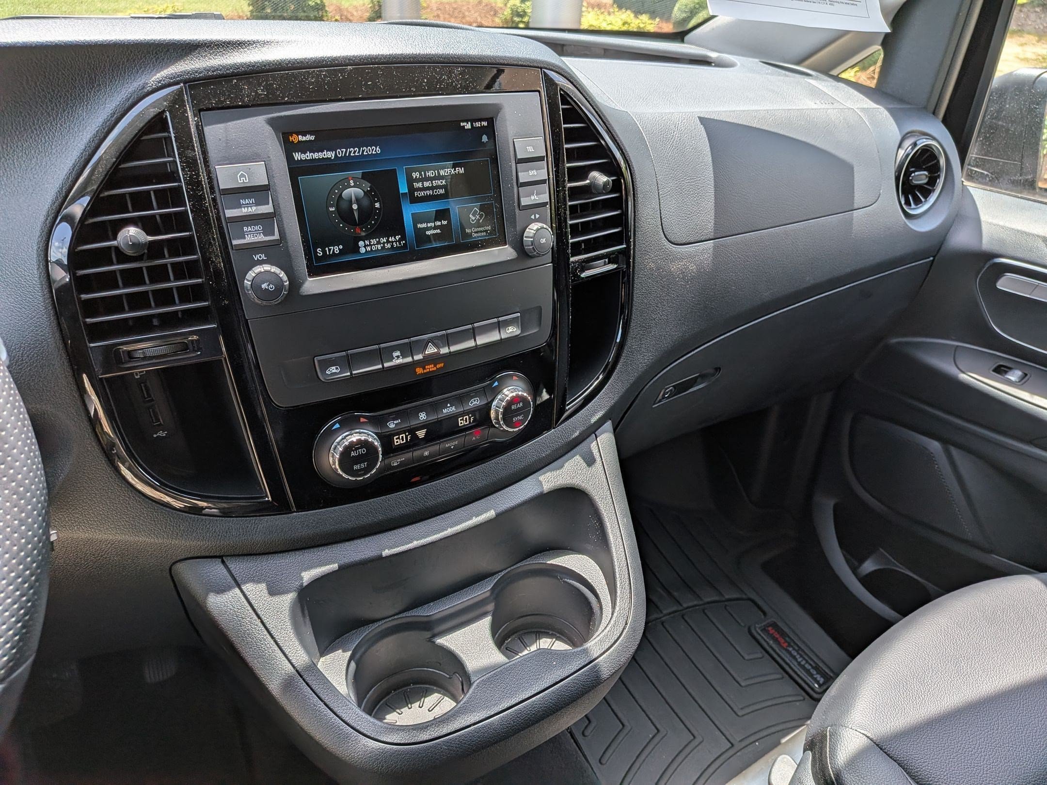 Used 2023 Mercedes-Benz Metris Passenger image 23