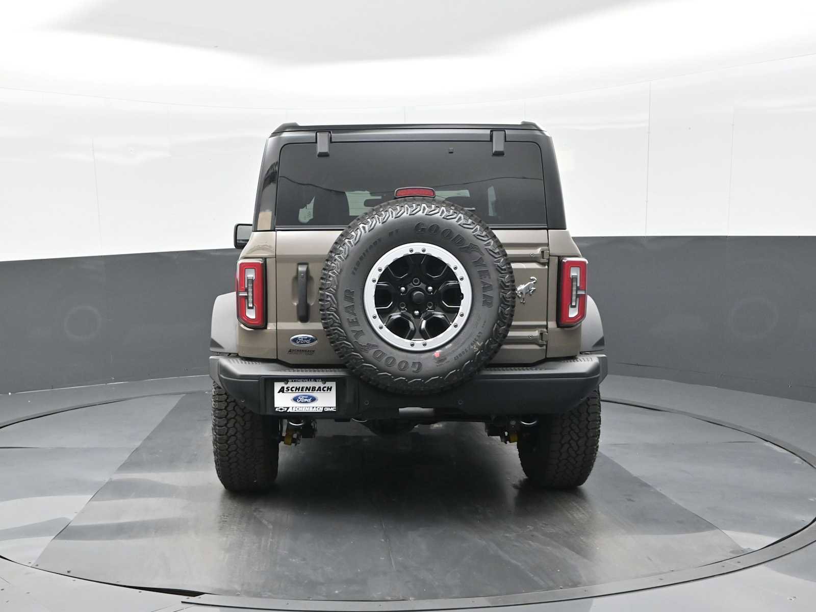 New 2025 Ford Bronco Badlands w/ Sasquatch Package image 8