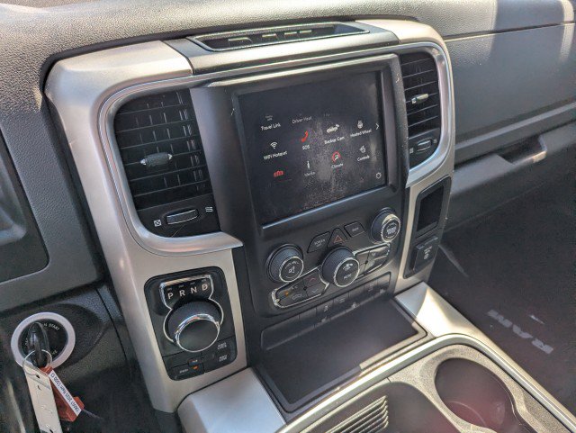 Used 2020 RAM 1500 Classic SLT w/ Luxury Group AWD/4WD image 18