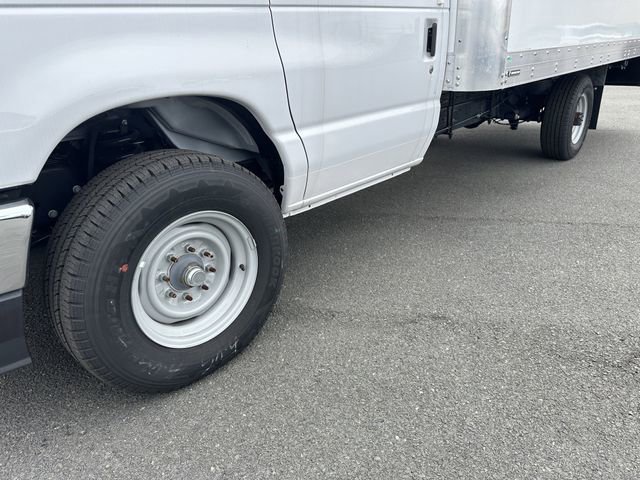 New 2024 Ford E-350 and Econoline 350 Super Duty w/ Power Windows & Locks Group RWD image 12