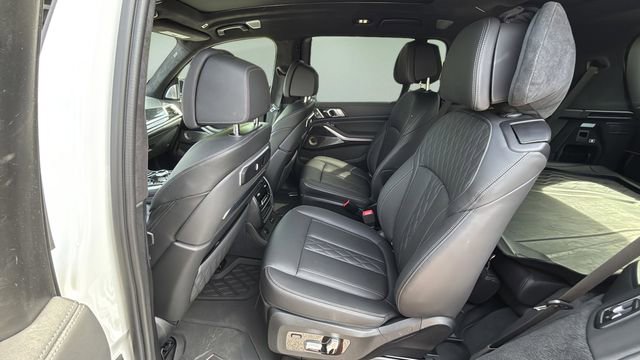 Used 2023 BMW X7 M60i w/ Executive Package AWD/4WD image 20