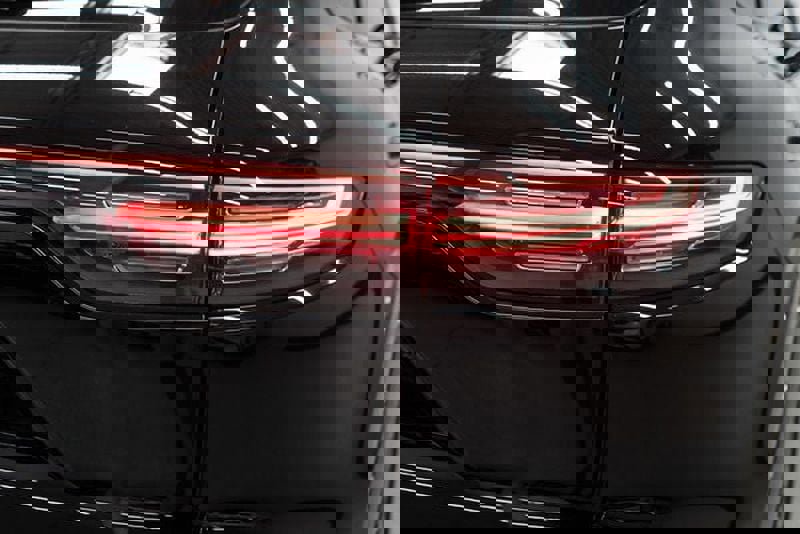 Used 2023 Porsche Cayenne Platinum Edition image 48