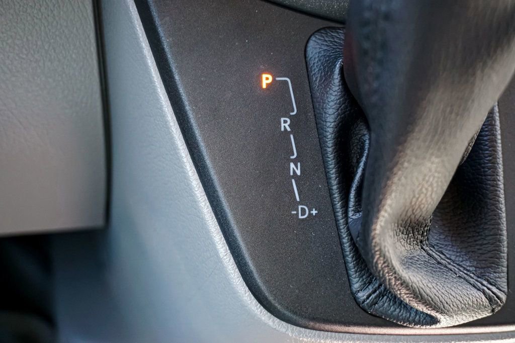 Used 2015 Mercedes-Benz Sprinter 2500 image 58