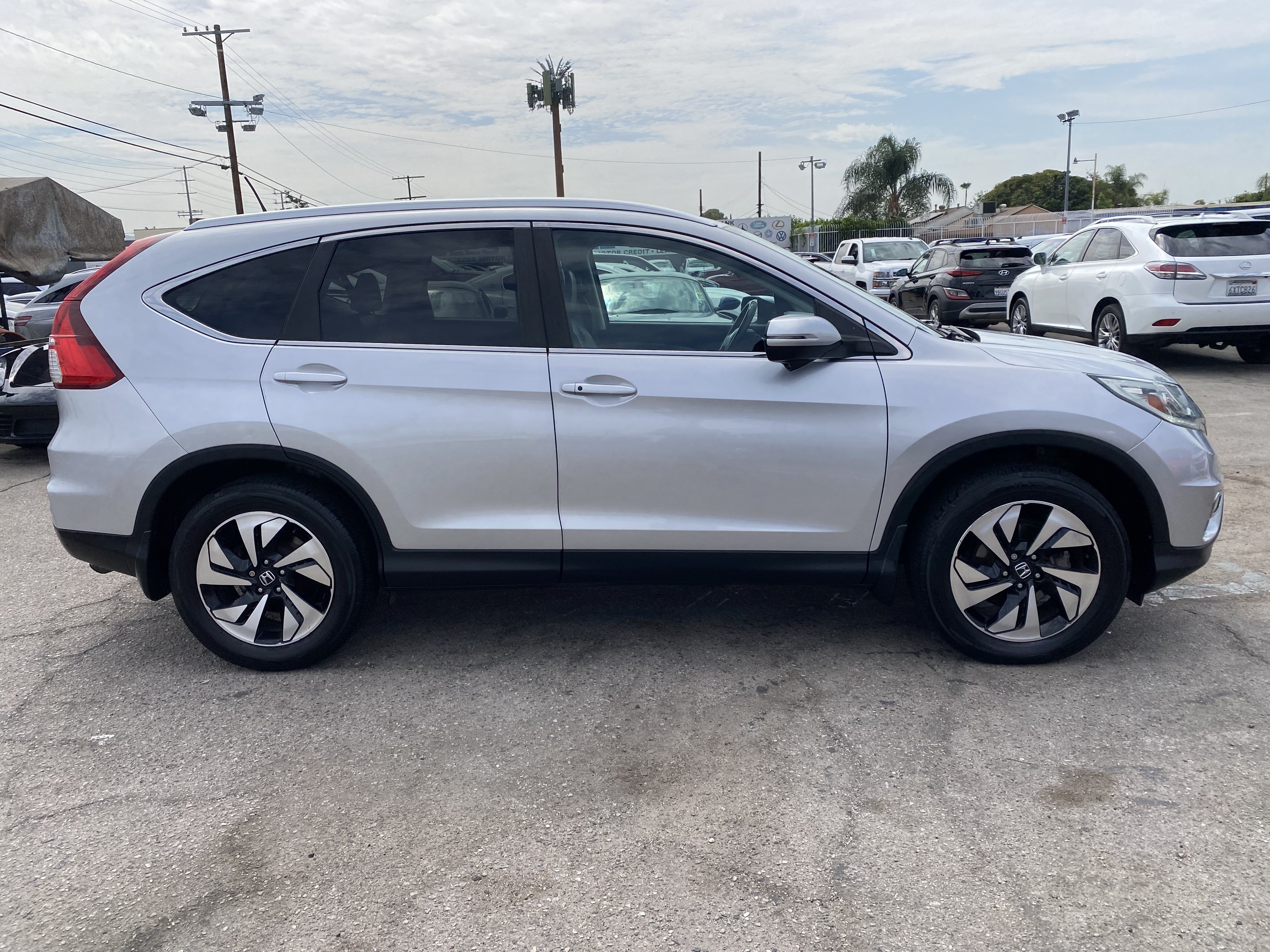 Used 2015 Honda CR-V Touring image 9