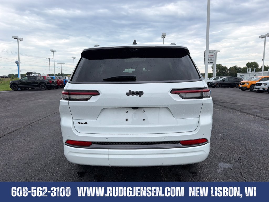 New 2027 Jeep Grand Cherokee L Limited AWD/4WD image 4