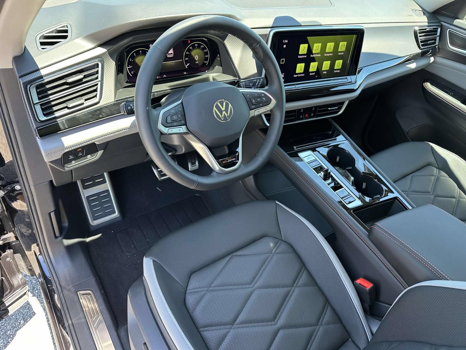 New 2026 Volkswagen Atlas Peak Edition AWD/4WD image 10
