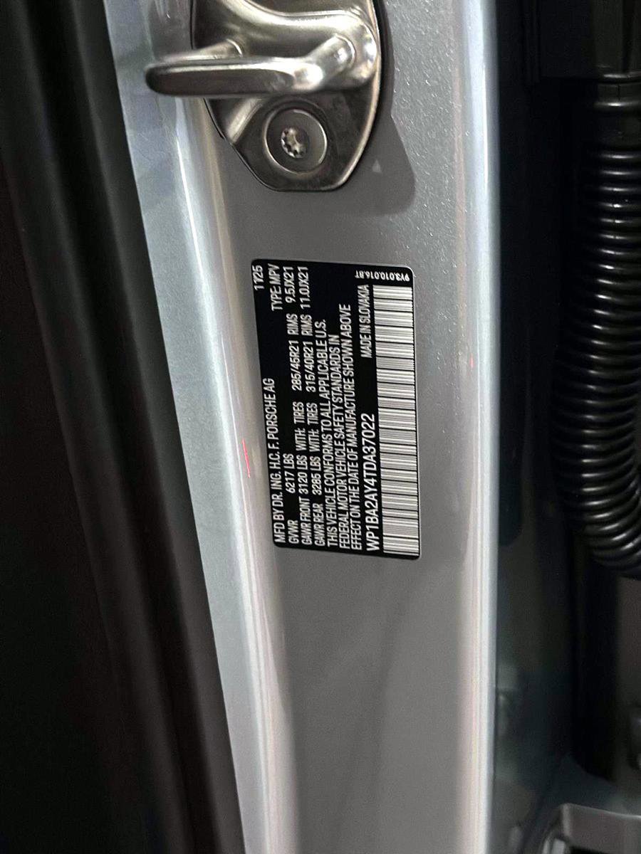 Certified 2026 Porsche Cayenne Coupe image 33