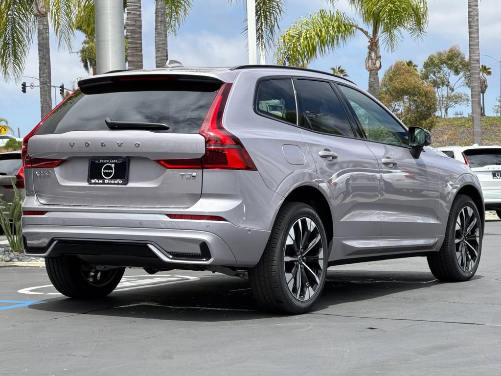 New 2026 Volvo XC60 T8 Plus w/ Climate Package PRO AWD/4WD image 5