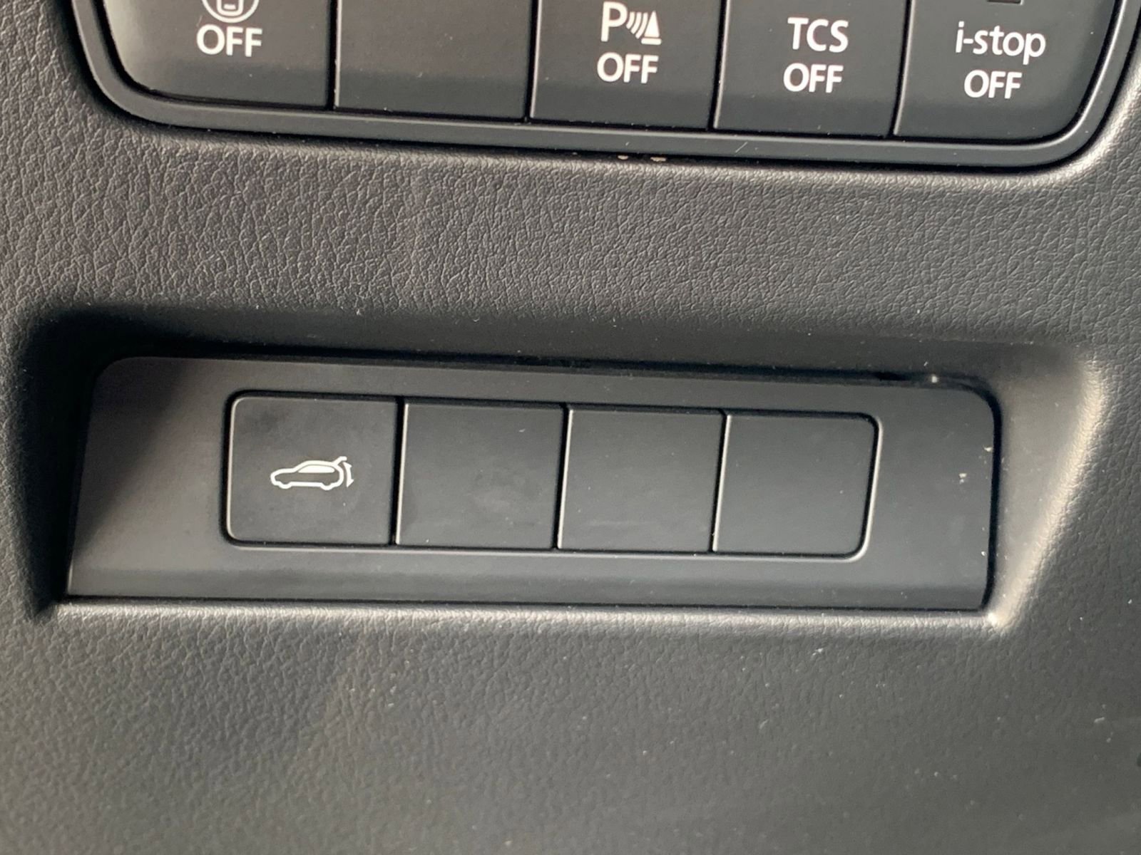 Used 2025 MAZDA CX-90 3.3 Turbo w/ Preferred Package image 23