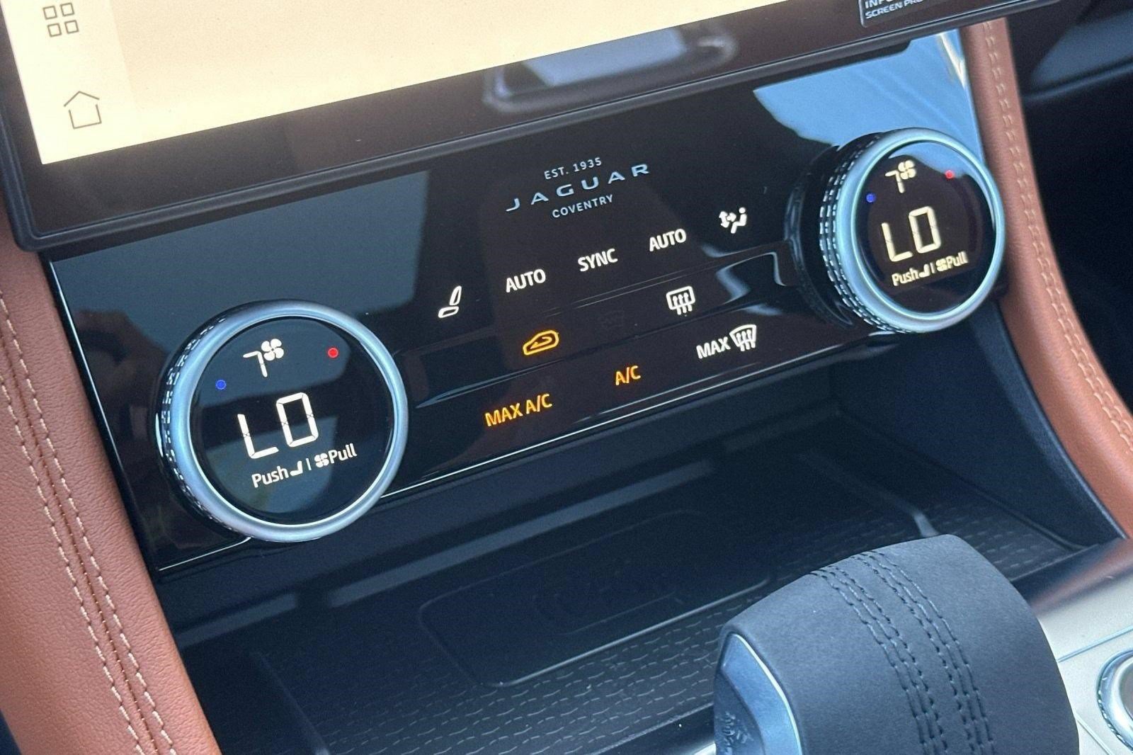 New 2026 Jaguar F-PACE R-Dynamic S AWD/4WD image 21