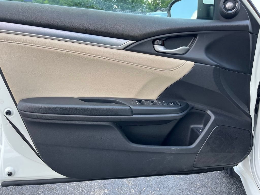 Used 2017 Honda Civic Touring image 13
