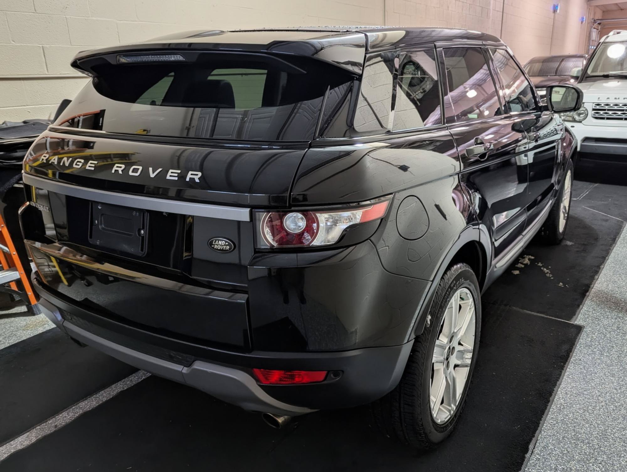 Used 2013 Land Rover Range Rover Evoque Pure Premium AWD/4WD image 20