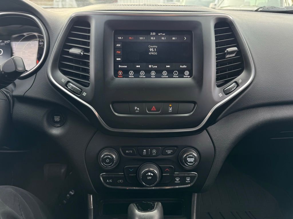 Used 2021 Jeep Cherokee Altitude image 9