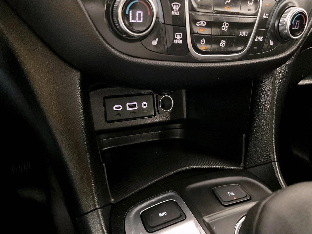 Used 2024 Chevrolet Equinox LT AWD/4WD image 26