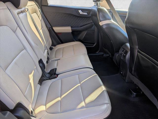 Used 2020 Ford Escape Titanium image 20