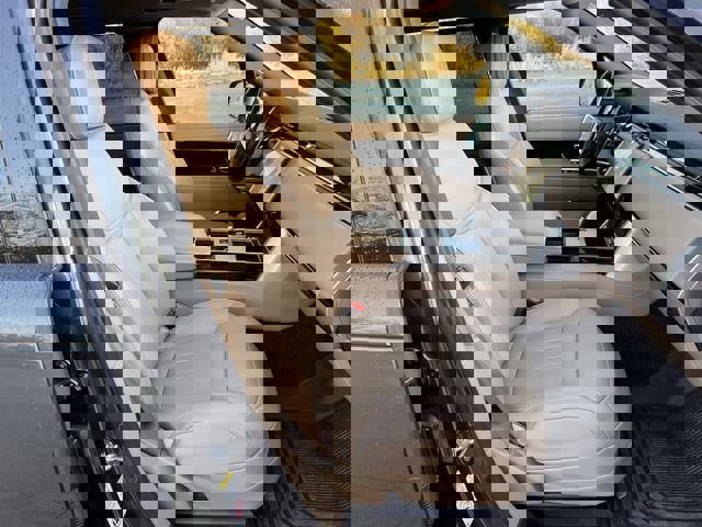 Used 2025 Land Rover Range Rover Long Wheelbase SE image 22