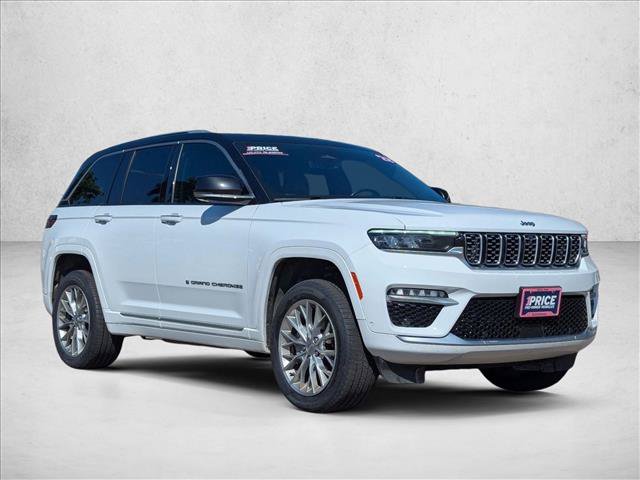 Used 2022 Jeep Grand Cherokee Summit w/ Luxury Tech Group V AWD/4WD image 3