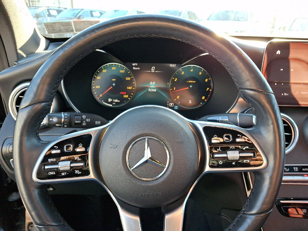 Used 2020 Mercedes-Benz GLC 300 4MATIC image 17