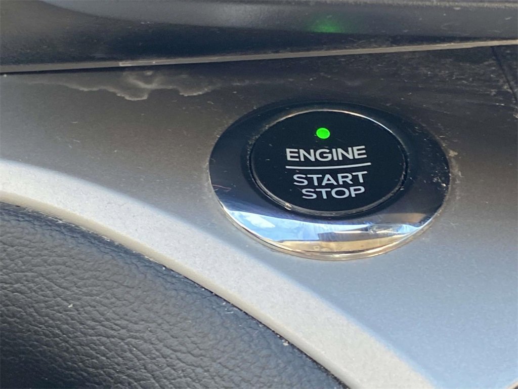 Used 2021 Ford Explorer XLT w/ Equipment Group 202A image 28