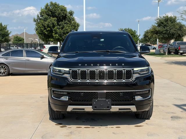 Used 2023 Jeep Wagoneer L Series III w/ Premium Group I AWD/4WD image 2