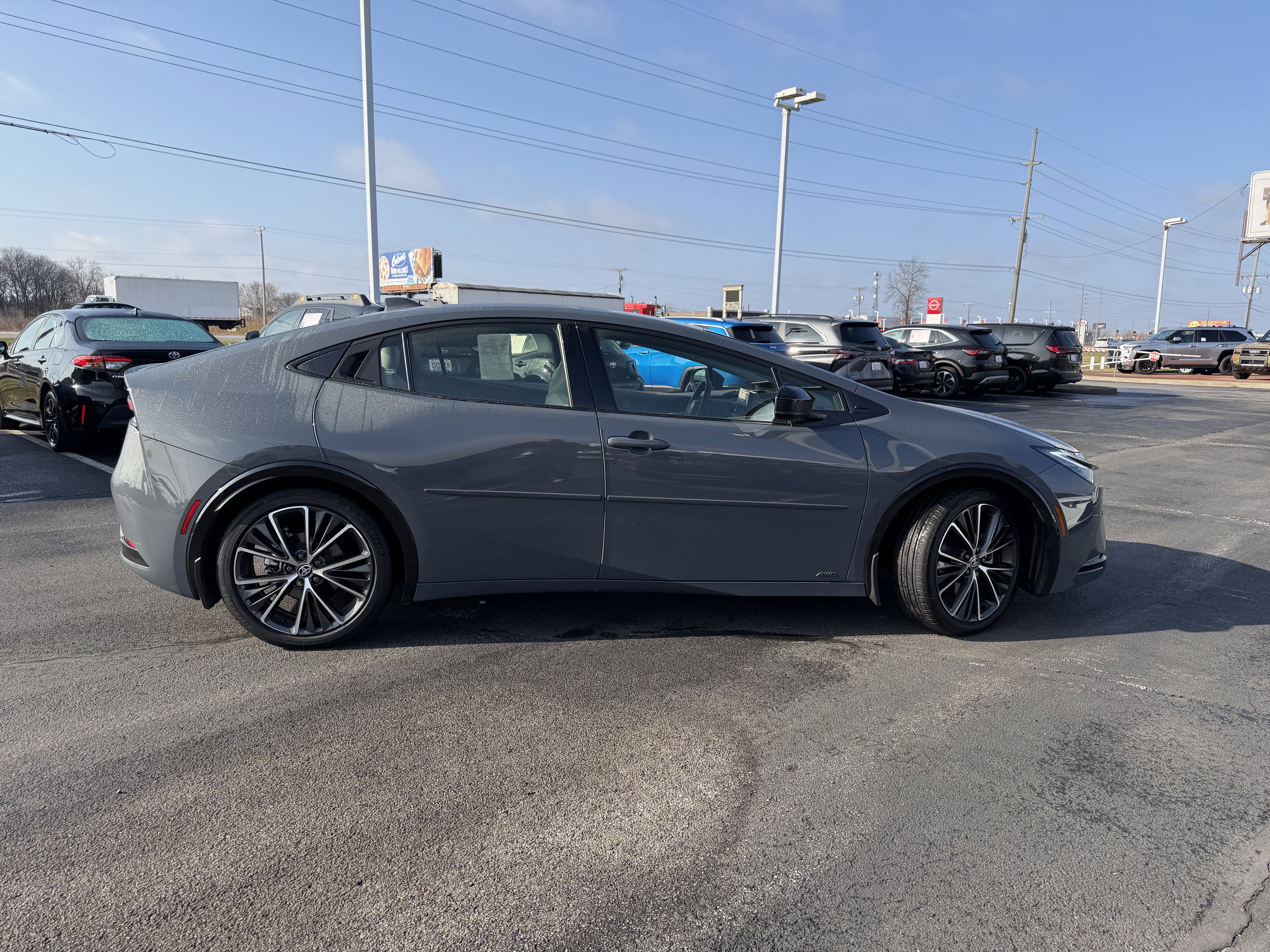 Used 2024 Toyota Prius XLE image 10