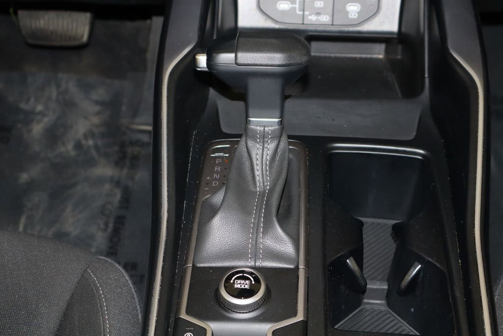 Used 2025 Kia Sorento LX image 28