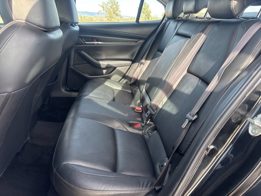 Used 2021 MAZDA MAZDA3 s FWD image 12