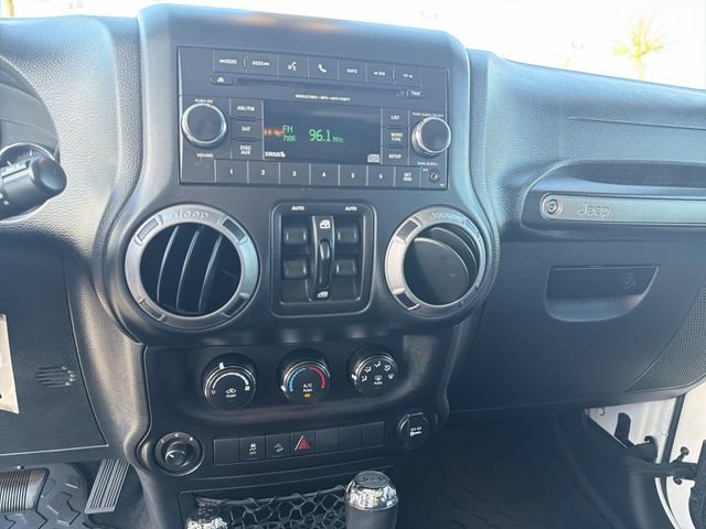 Used 2015 Jeep Wrangler Unlimited Sport w/ Quick Order Package 24S AWD/4WD image 17