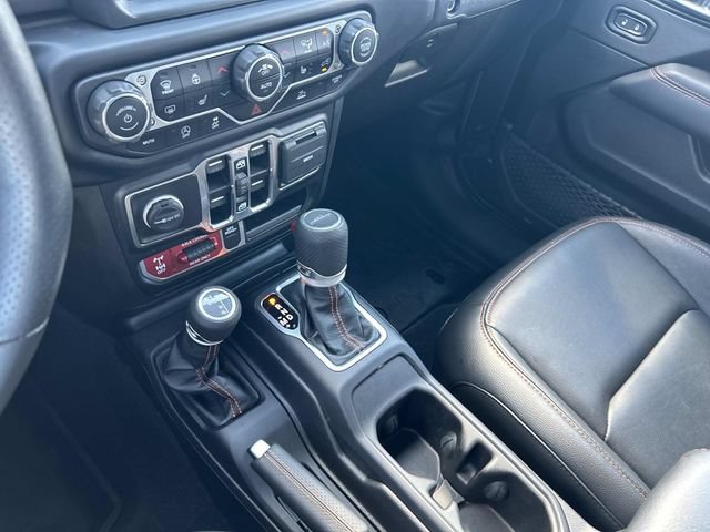 Used 2023 Jeep Gladiator Mojave w/ Cold Weather Group AWD/4WD image 28