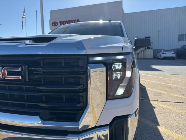 Used 2024 GMC Sierra 2500 Pro w/ Convenience Package image 9