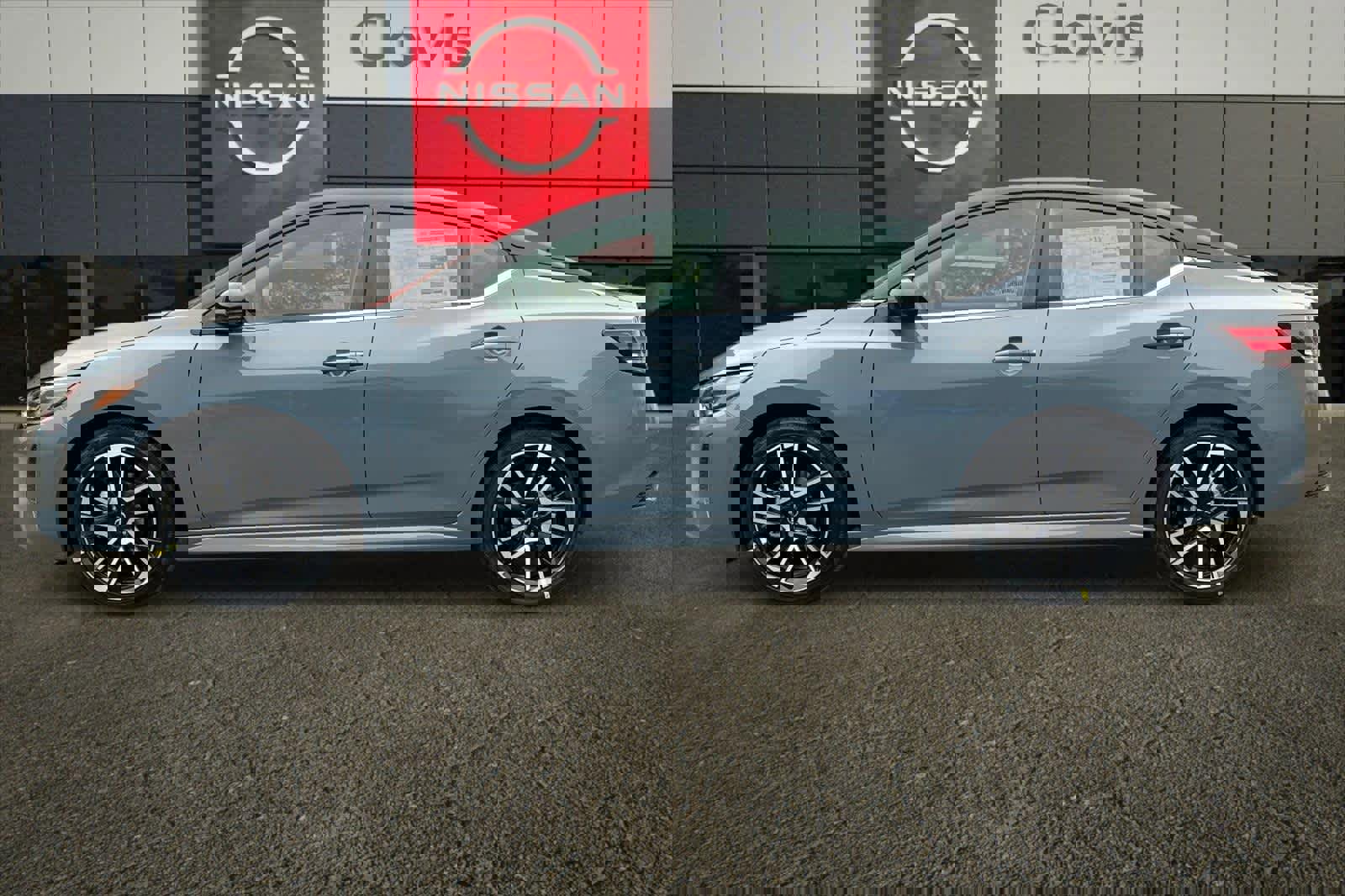 New 2025 Nissan Sentra SR image 6