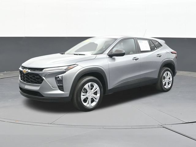 Used 2024 Chevrolet Trax LS FWD image 4