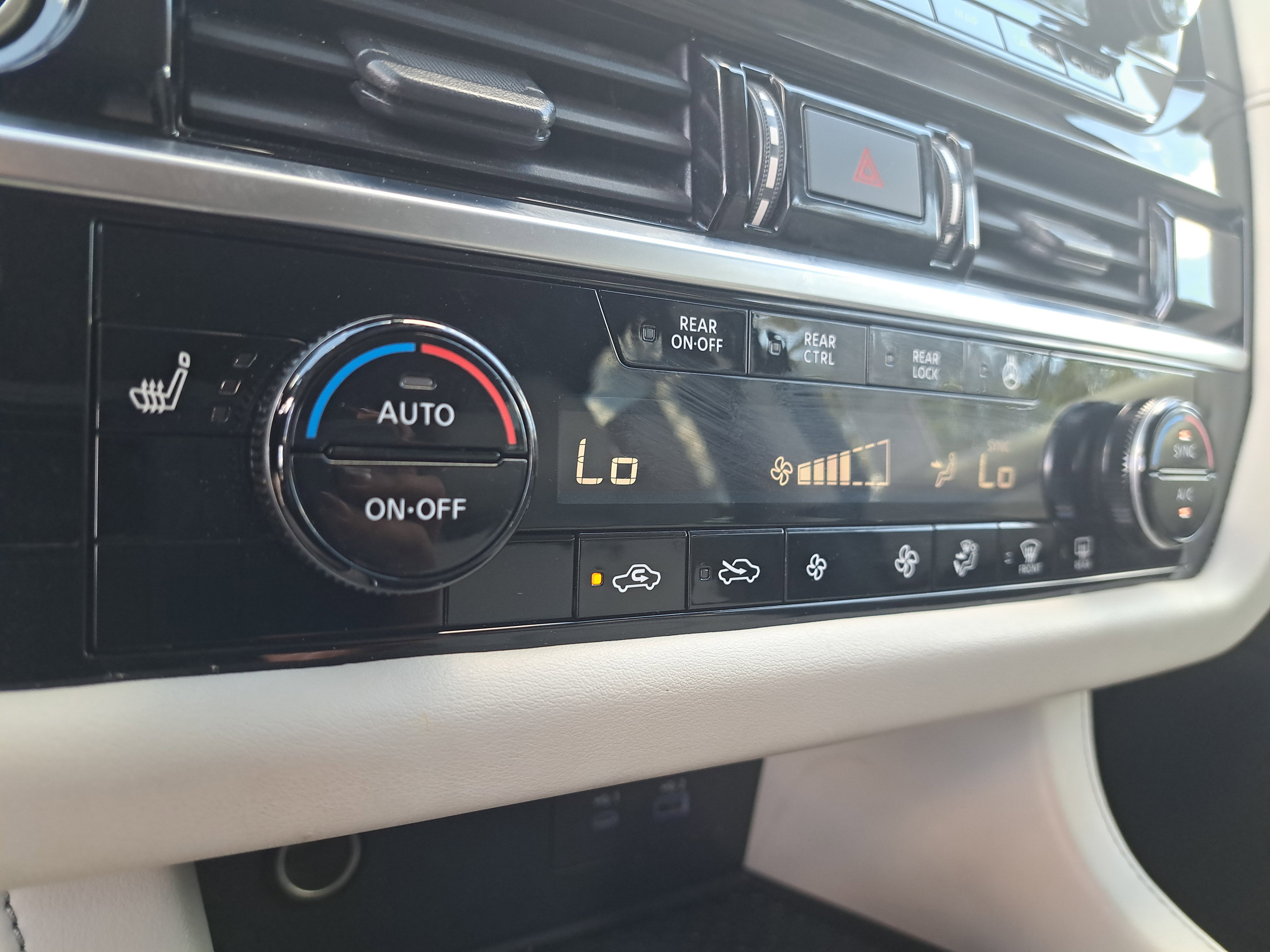 Certified 2022 Nissan Pathfinder SL image 30