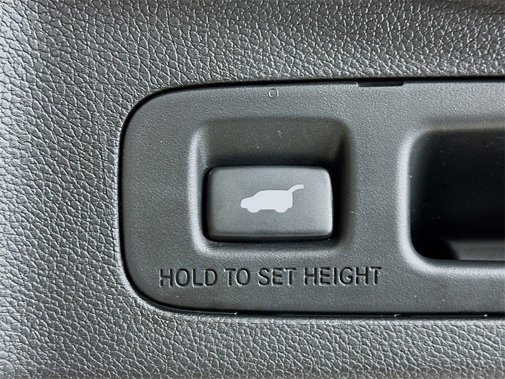 Used 2017 Honda CR-V Touring image 9