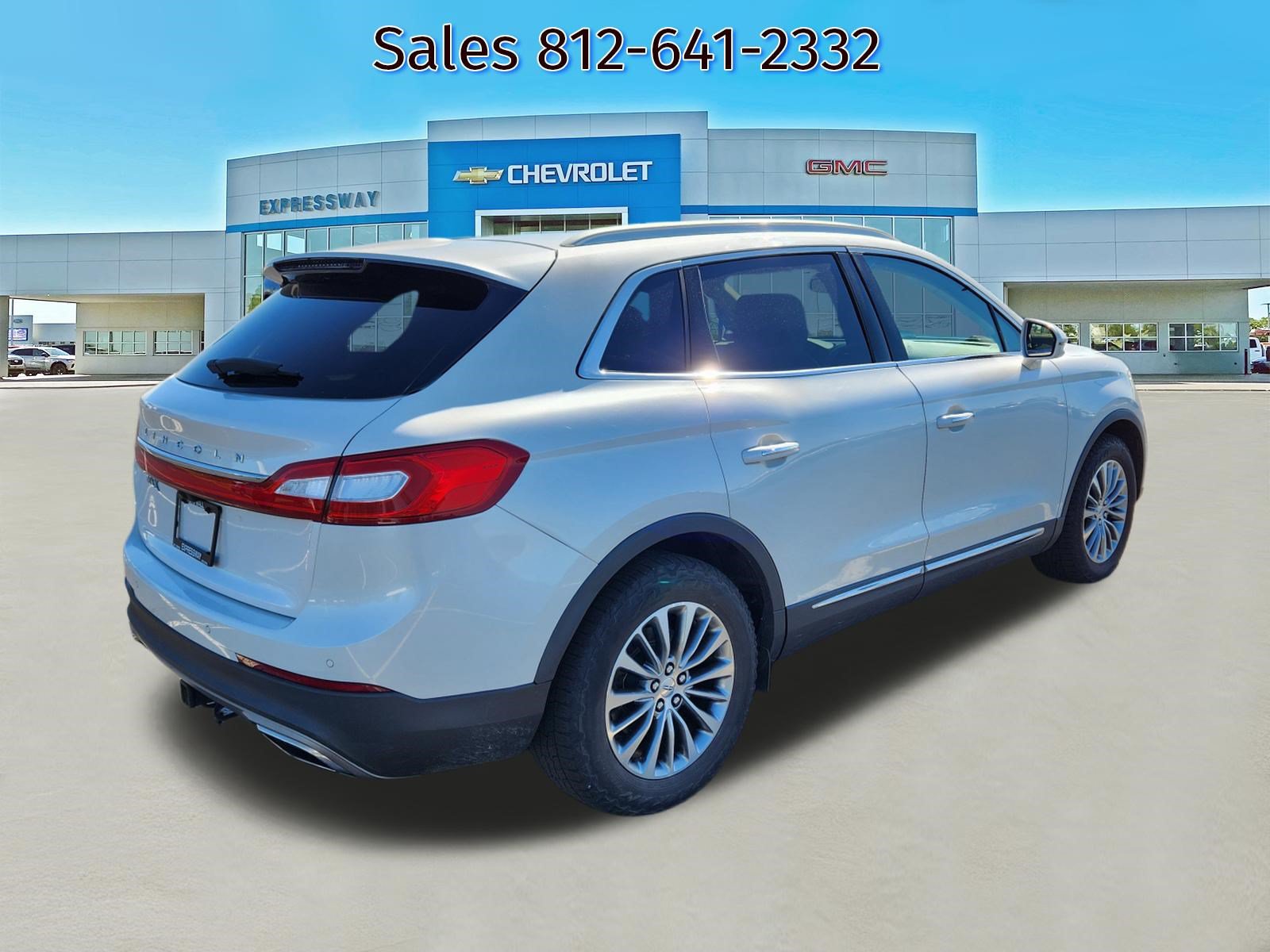 Used 2016 Lincoln MKX Select w/ Select Plus Package FWD image 7