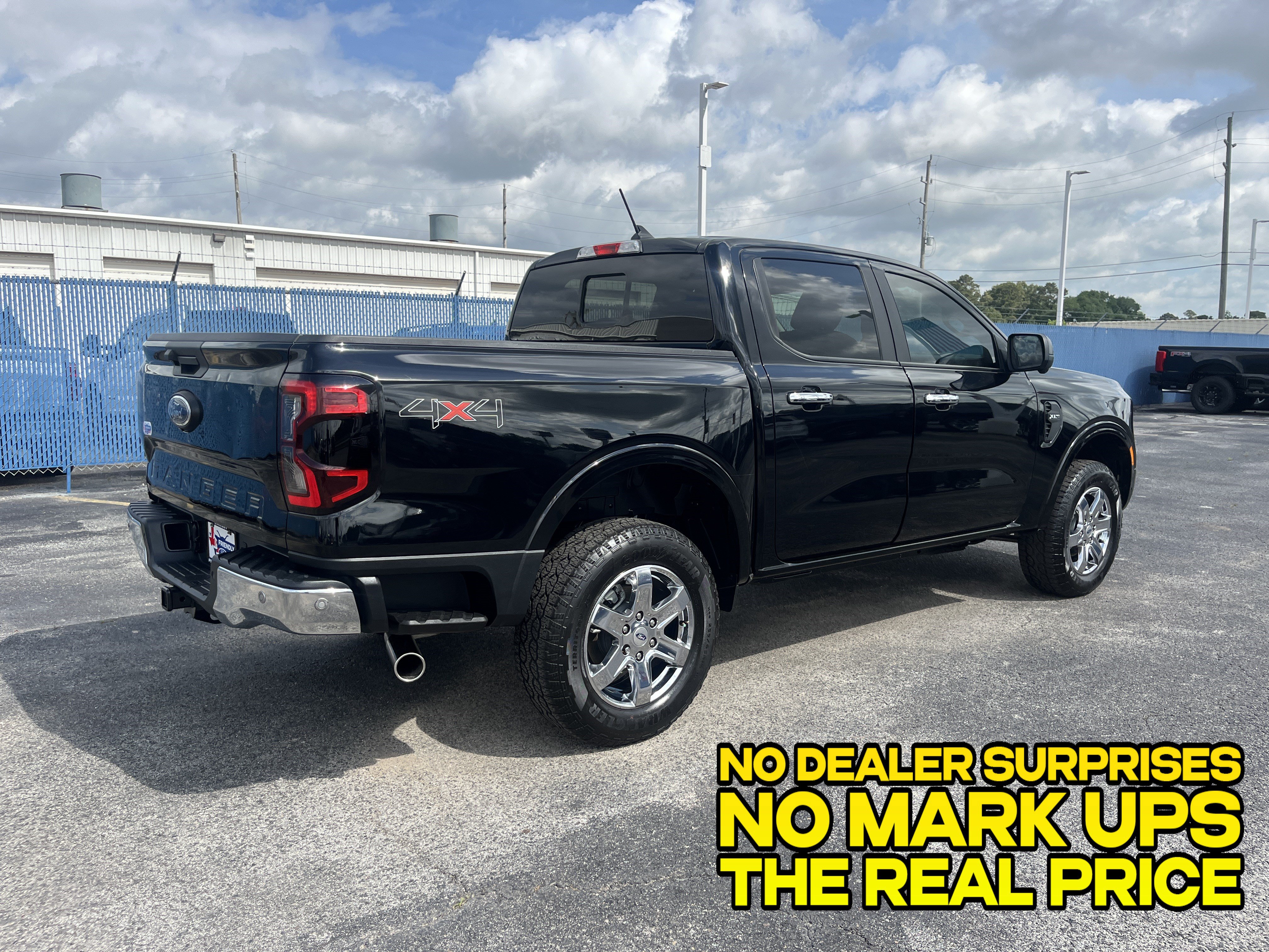 Used 2024 Ford Ranger XLT AWD/4WD image 2