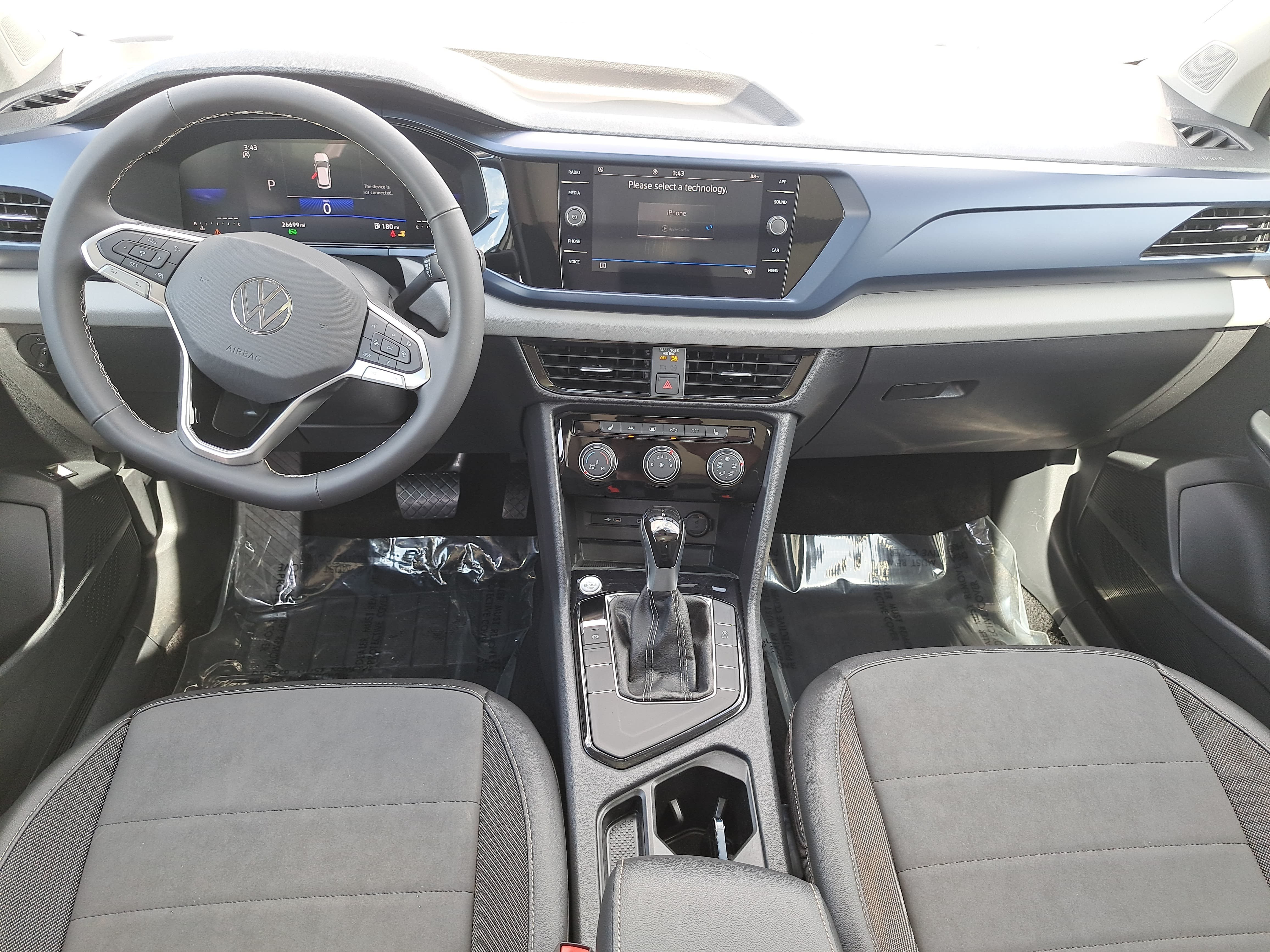 Certified 2023 Volkswagen Taos SE w/ Panoramic Sunroof Package FWD image 9