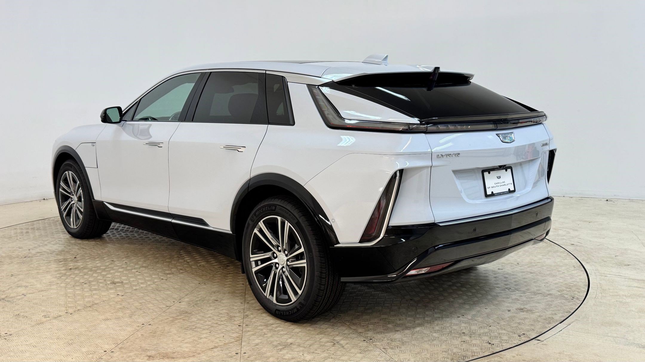 New 2026 Cadillac Lyriq Luxury image 3