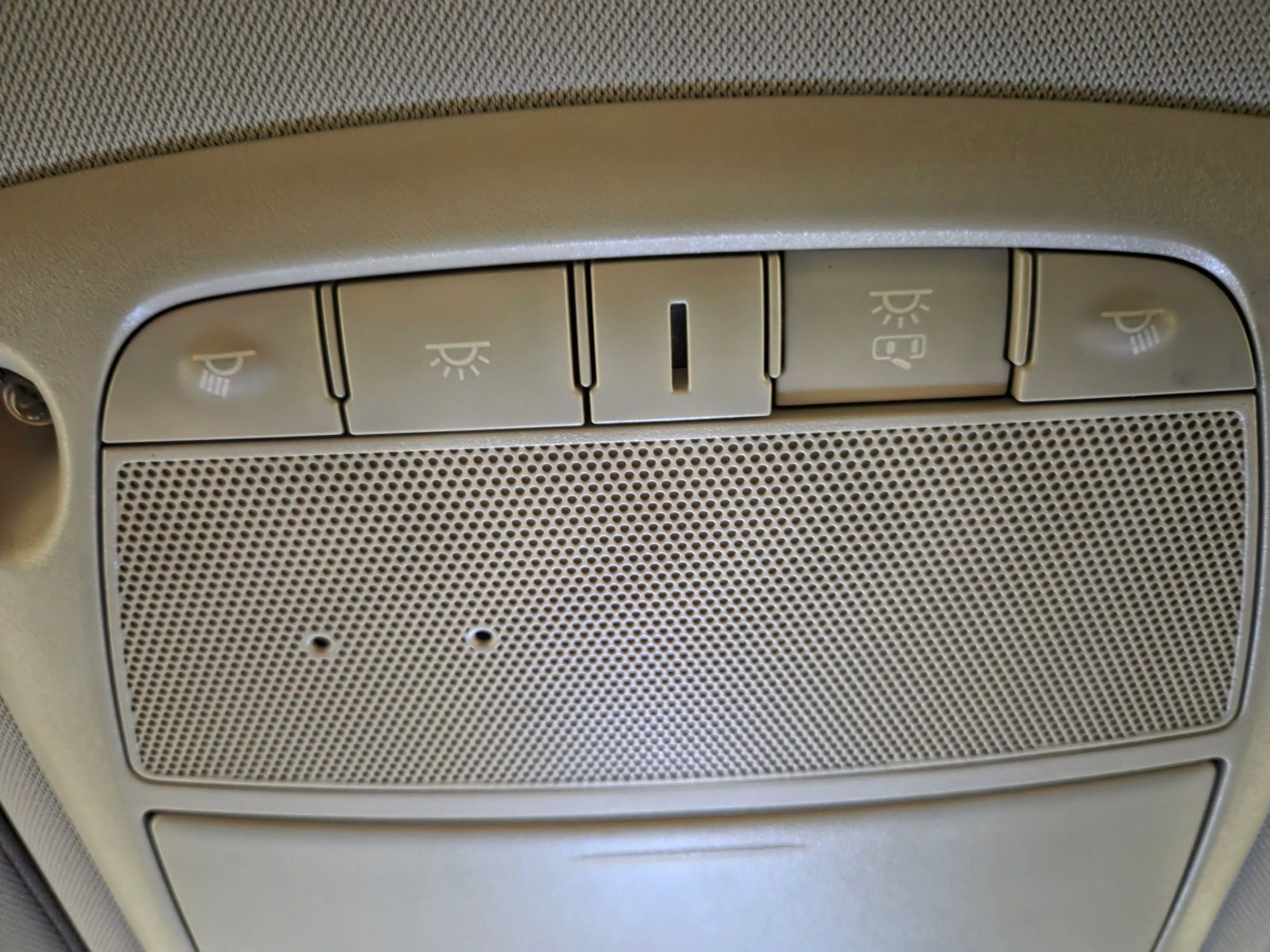 Used 2017 Nissan Rogue SV image 31