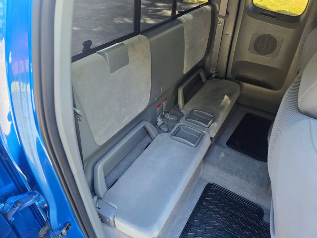 Used 2006 Toyota Tacoma X-Runner RWD image 18