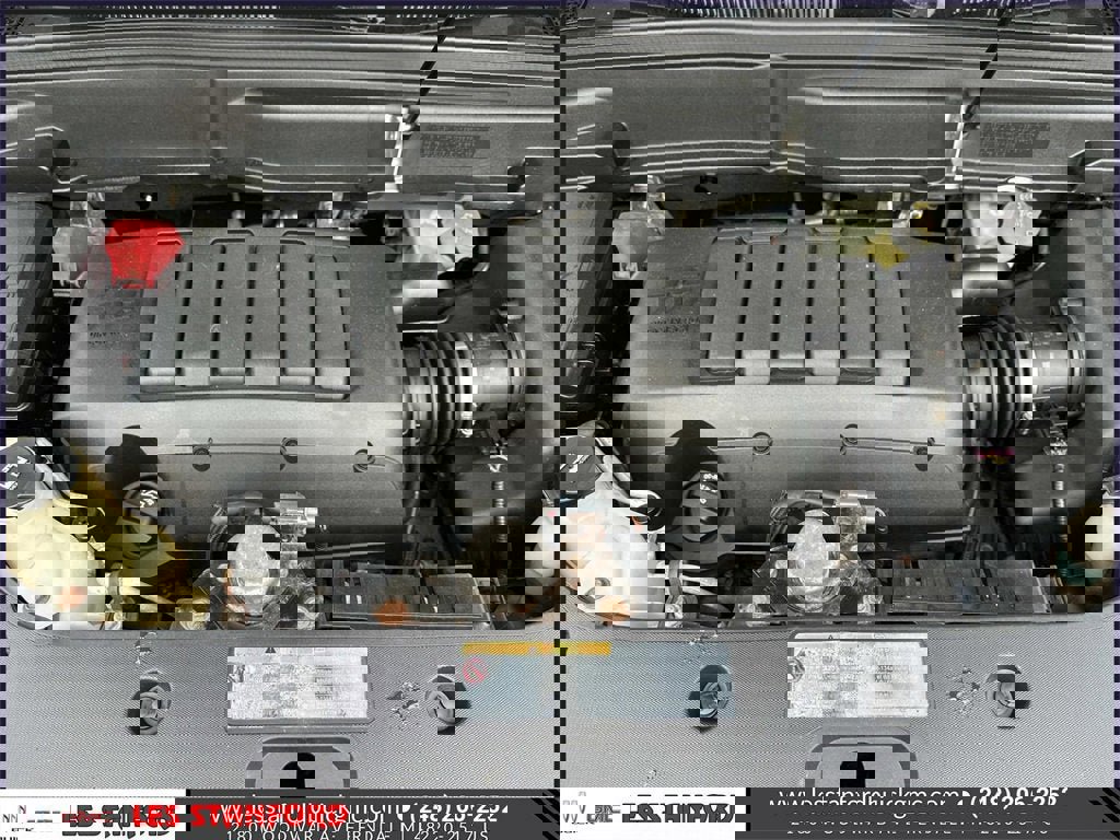 Used 2011 GMC Acadia SLE image 12