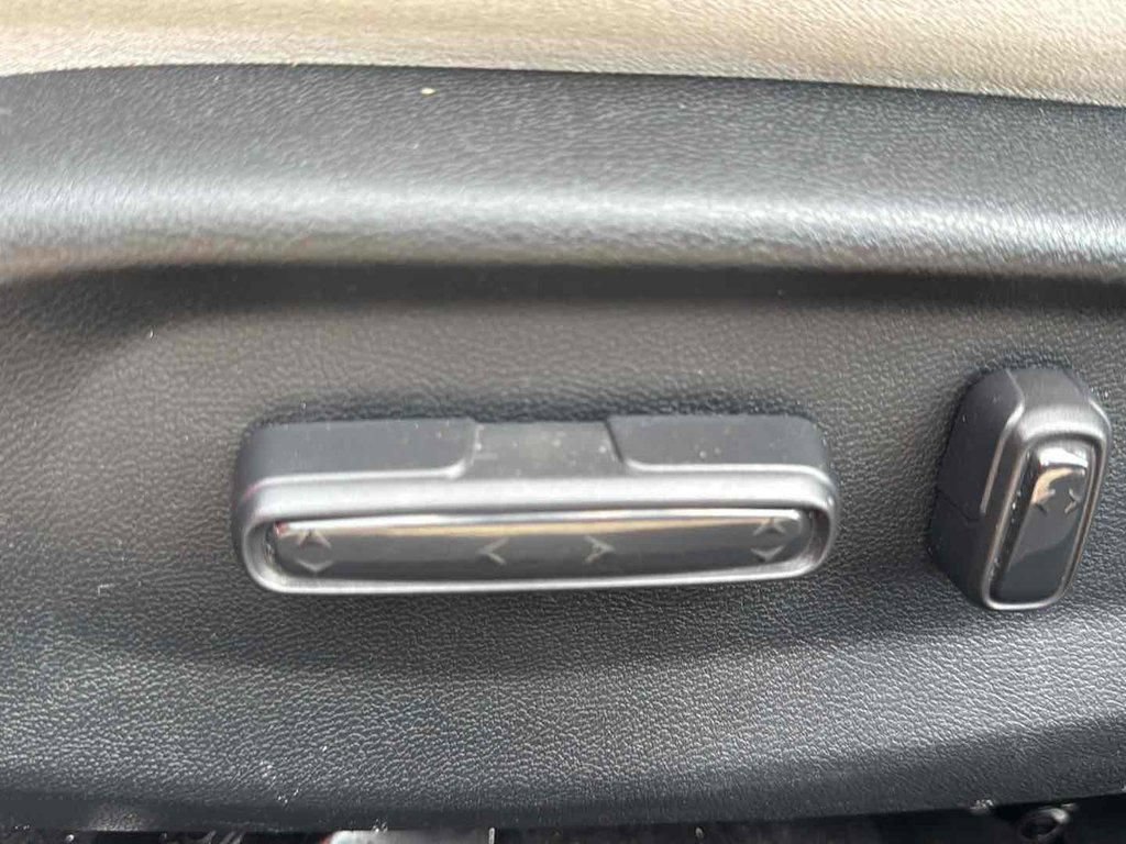 Used 2021 Honda Accord EX image 31