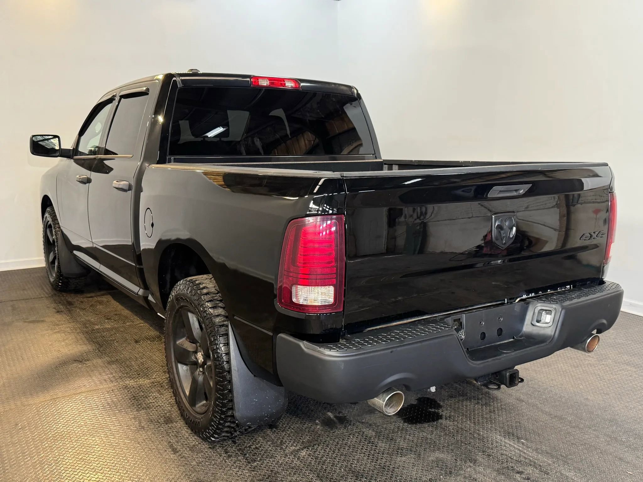 Used 2014 RAM 1500 Express w/ Black Ram 1500 Express Group image 4