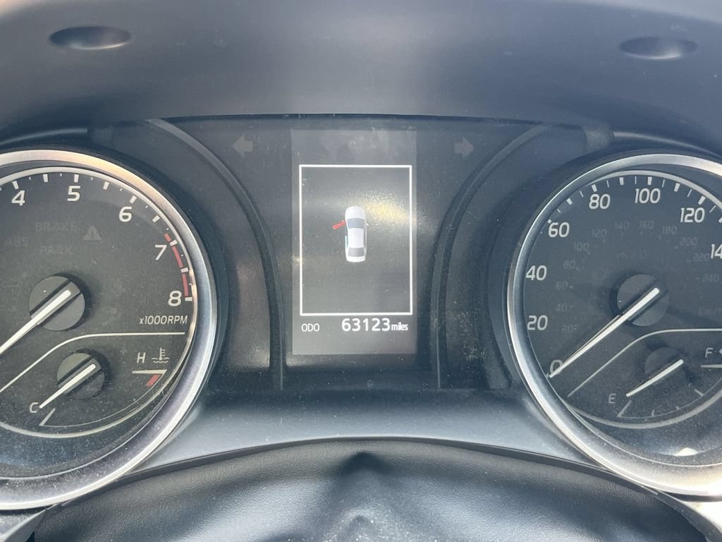 Used 2021 Toyota Camry SE FWD image 16
