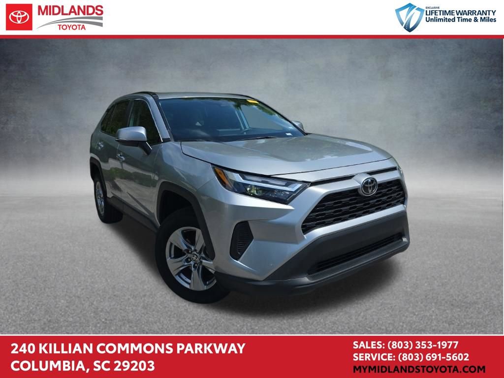 Used 2024 Toyota RAV4 XLE FWD image 1