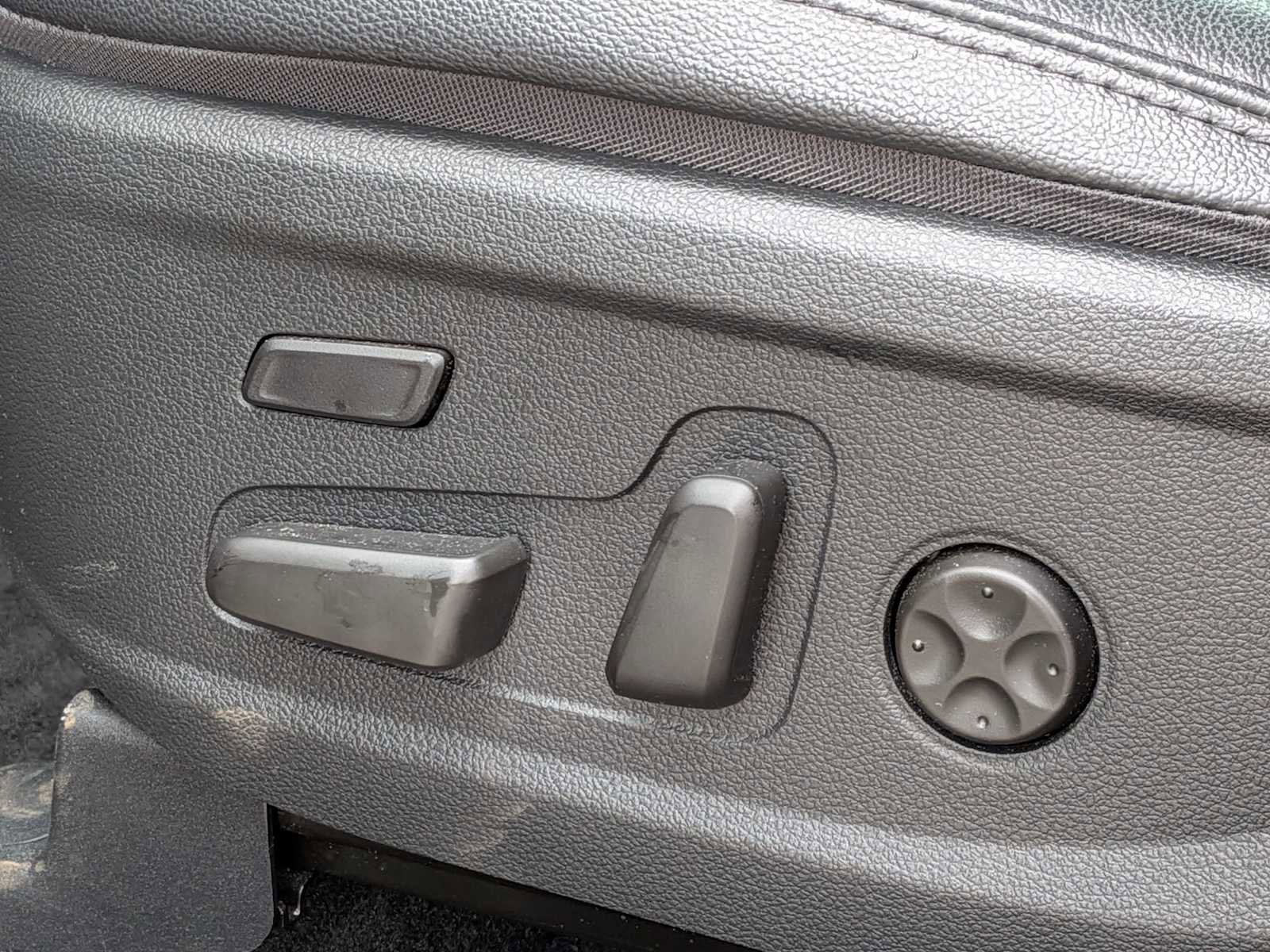 Used 2019 Hyundai Santa Fe AWD image 16