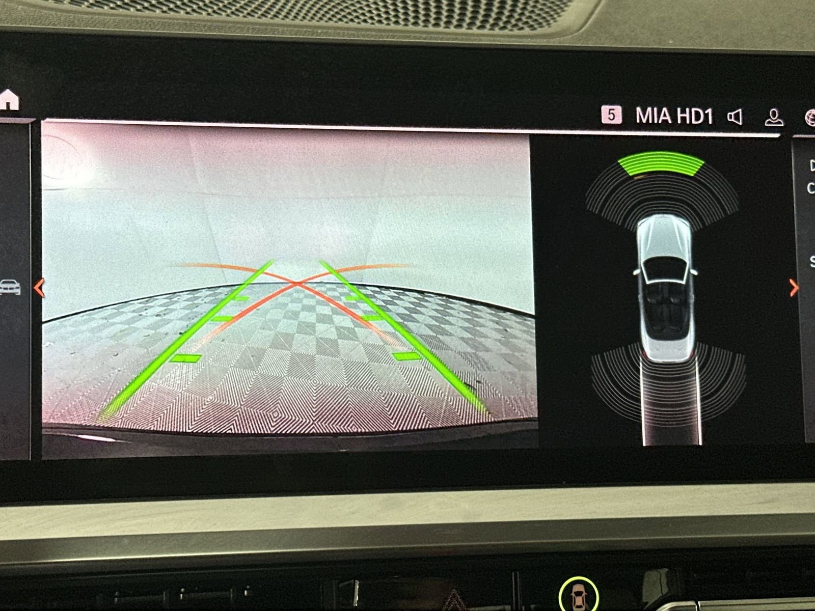 Used 2022 BMW 430i xDrive Convertible w/ Convenience Package image 17