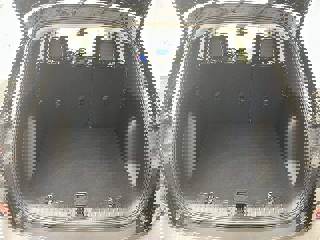 Certified 2022 Ford Escape Titanium w/ Class II Trailer Tow Package image 27